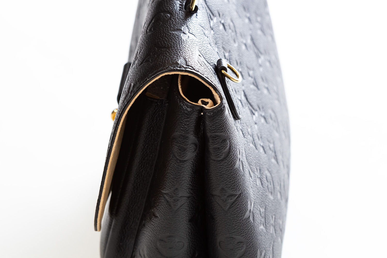 Louis Vuitton Monogram Empreinte Leather Georges MM Noir M53944
