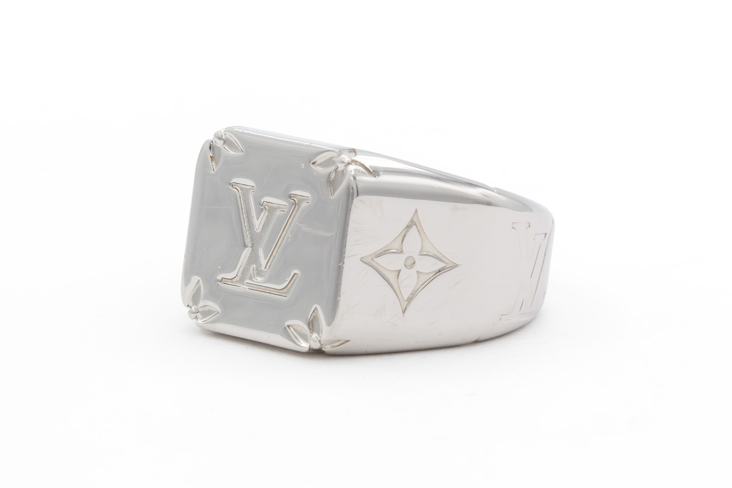 Louis Vuitton - Monogram Signet Ring - Metal - Palladium - Size: M - Luxury