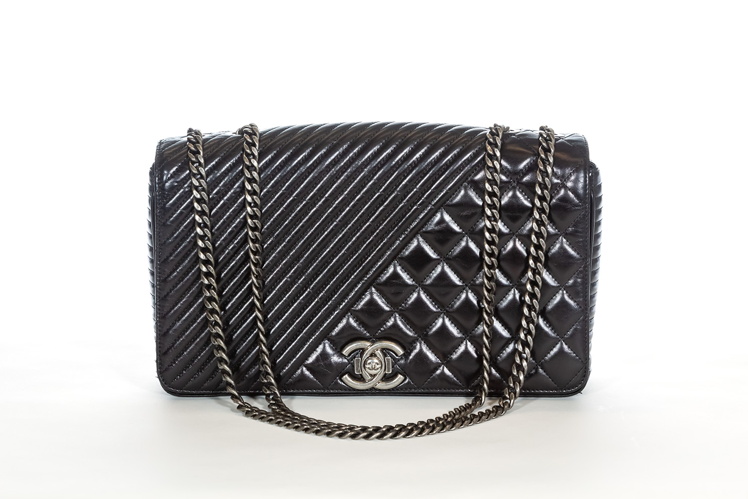 Chanel Boy Large Bag Black Leather ref.843116 - Joli Closet